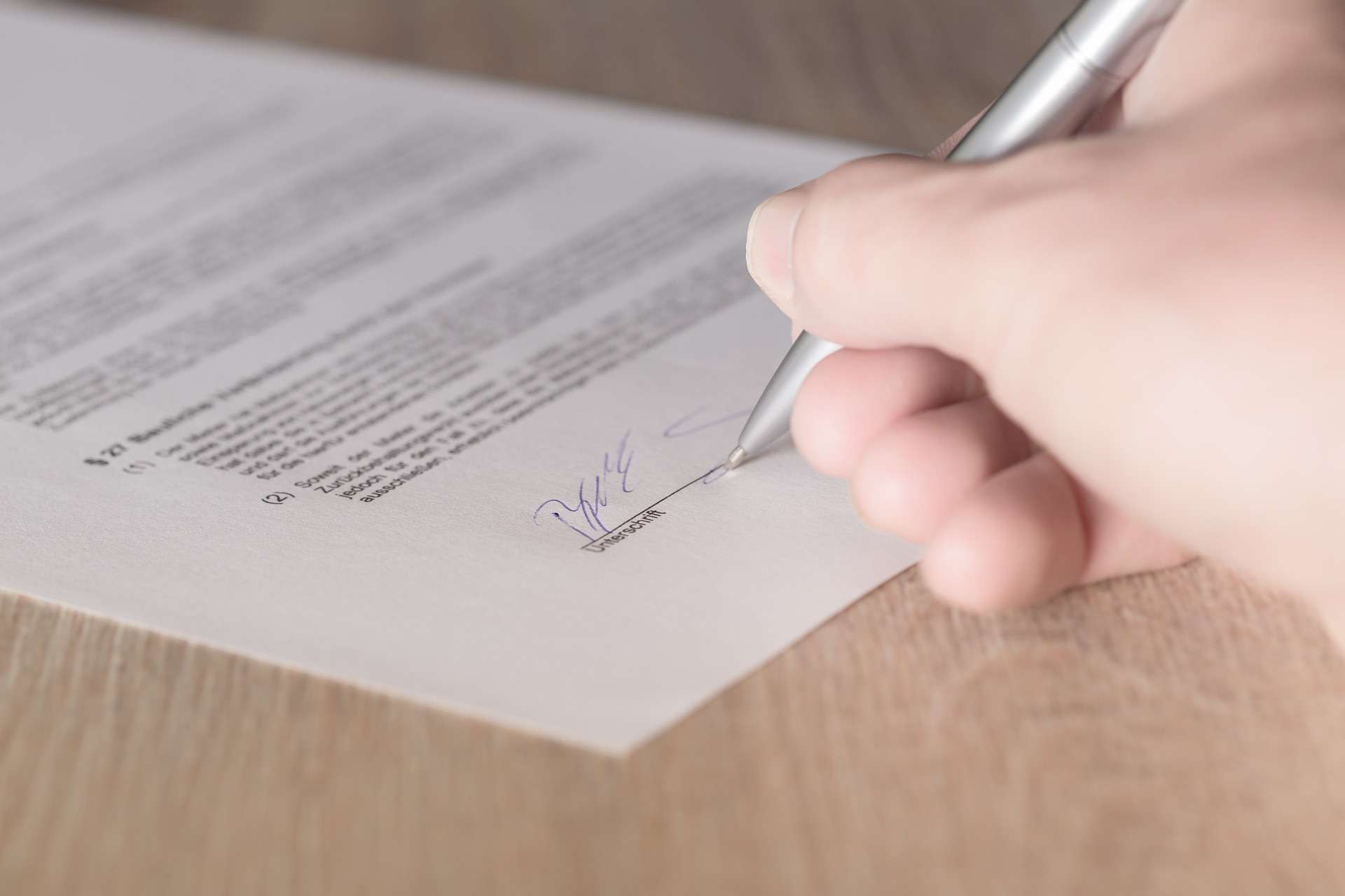 Vertragsunterschrift